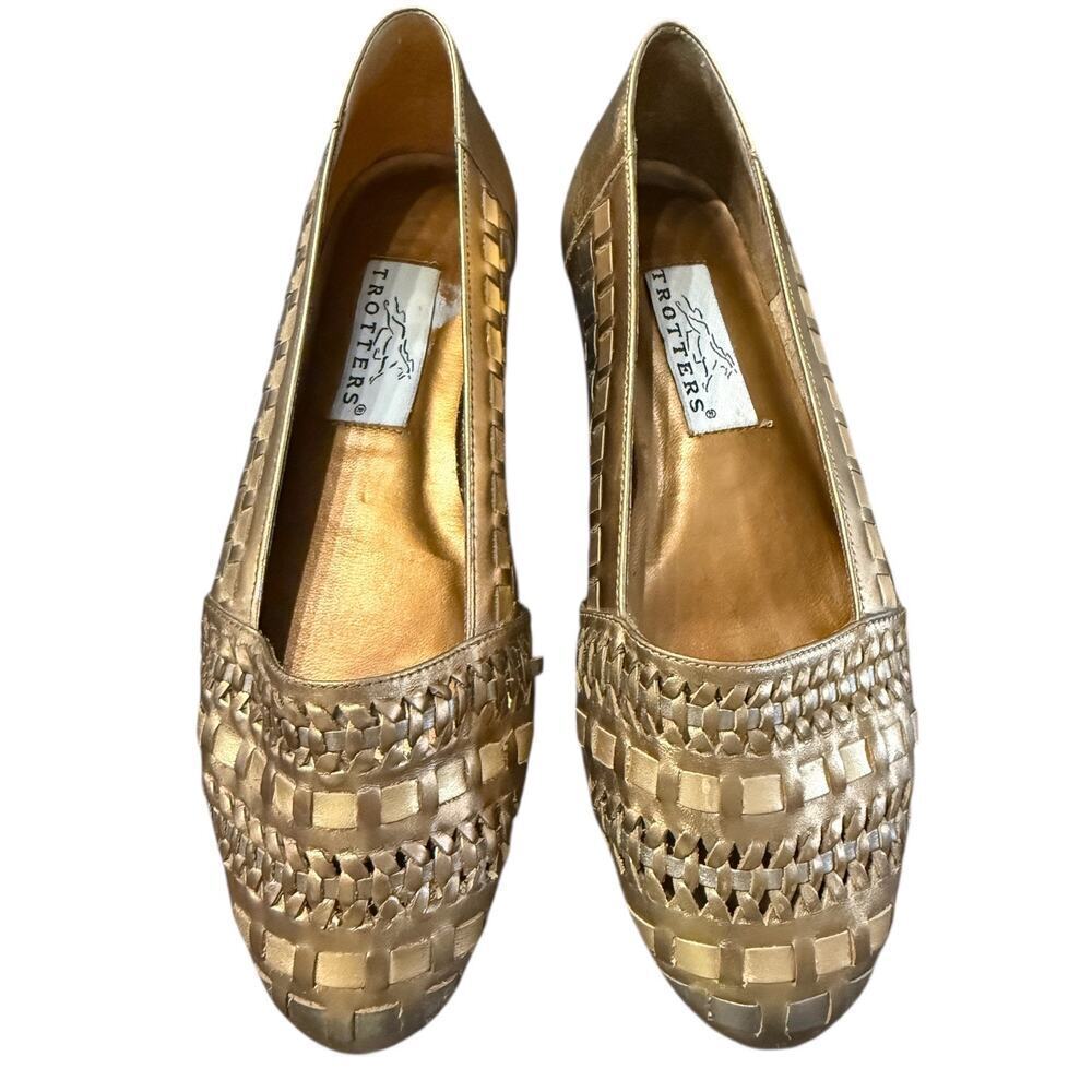 Trotters Avanti Gold Leather Heeled Loafers Size 6M
